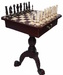 Šachový dřevěný stůl včetně figurek 101A mad